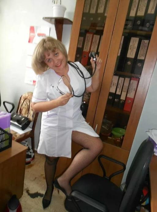 Секс С Медсестрой На Подоконнике