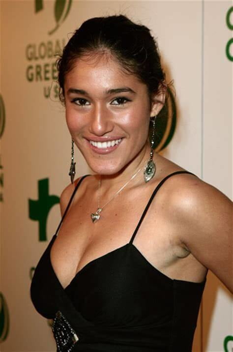 Q Orianka Kilcher Sexy 9 Pics XHamster