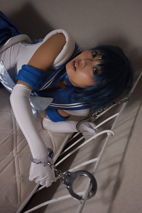 Sexy Sailor Mercury Cosplay Porn Gallery