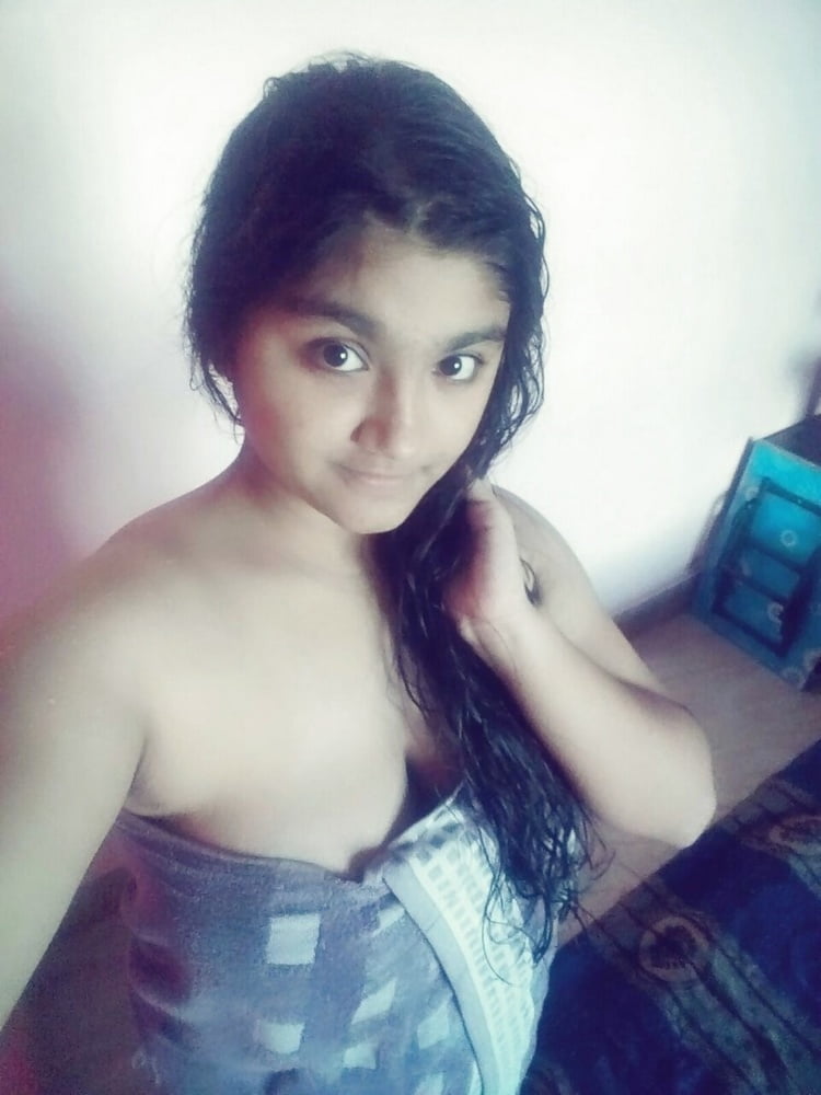 Busty Indian Selfie Teen Naked Posing And Masturbating Porn Gallery