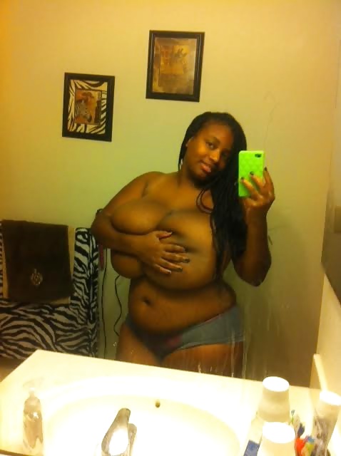 Huge Tits Chubby Ebony Webcam