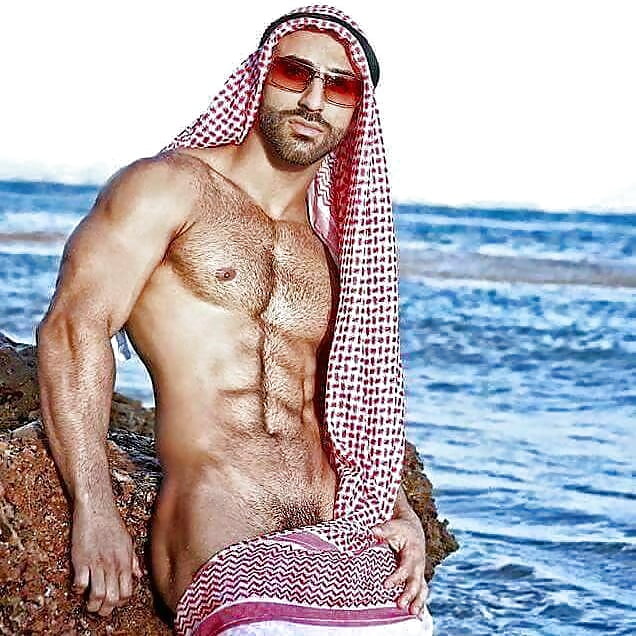 Naked Middle Eastern Men