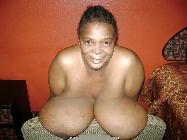 Black Granny Show Her Huge Boobs - 7 Pics  Xhamster-5962