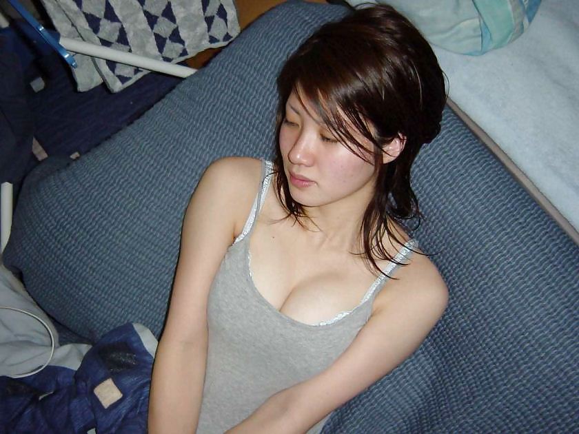 Asia -15 chics in 99 pics - on birthday porn gallery