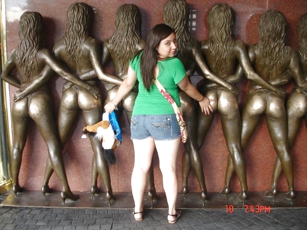 Stupid slut Alejandra porn gallery