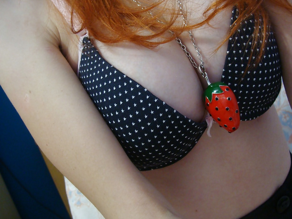 Selfie Girl #3 : Redhead Big Boobs porn gallery