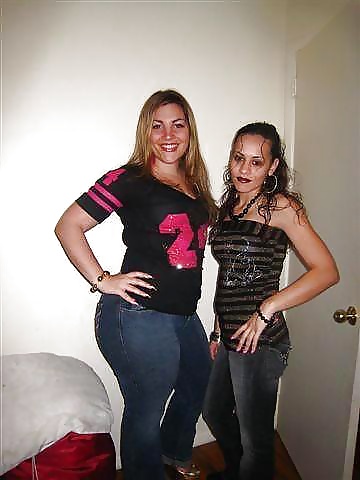 Busty Nanette 2 porn gallery