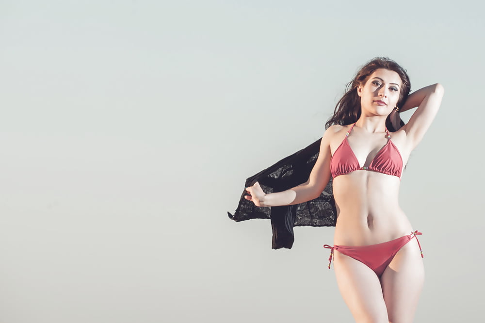 Hot EYra ! porn gallery