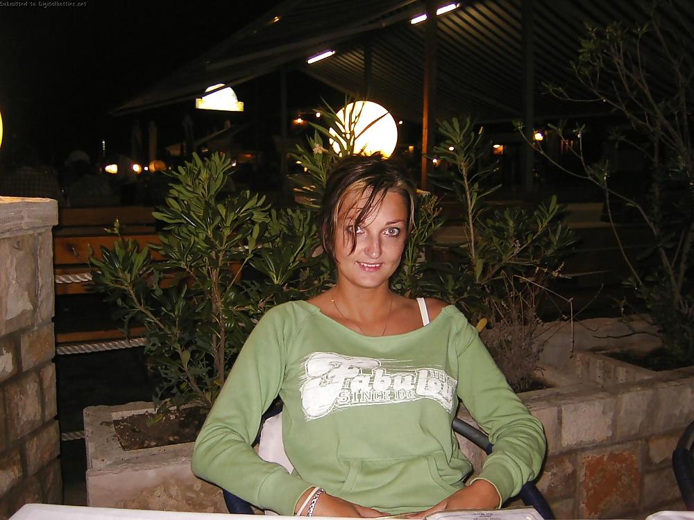 ALL AMATEUR - Here is WENDY porn gallery