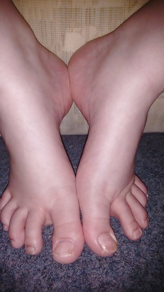 Nanas Feet 5 porn gallery