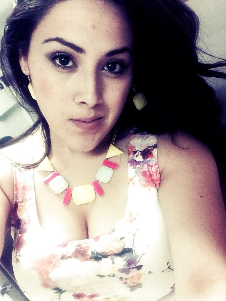 Neyeli Tetona Profile porn gallery