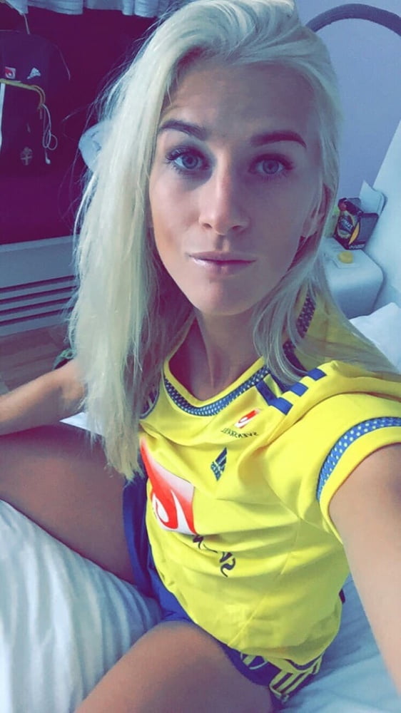 Lesbian Swedish footballer - 19 Photos 
