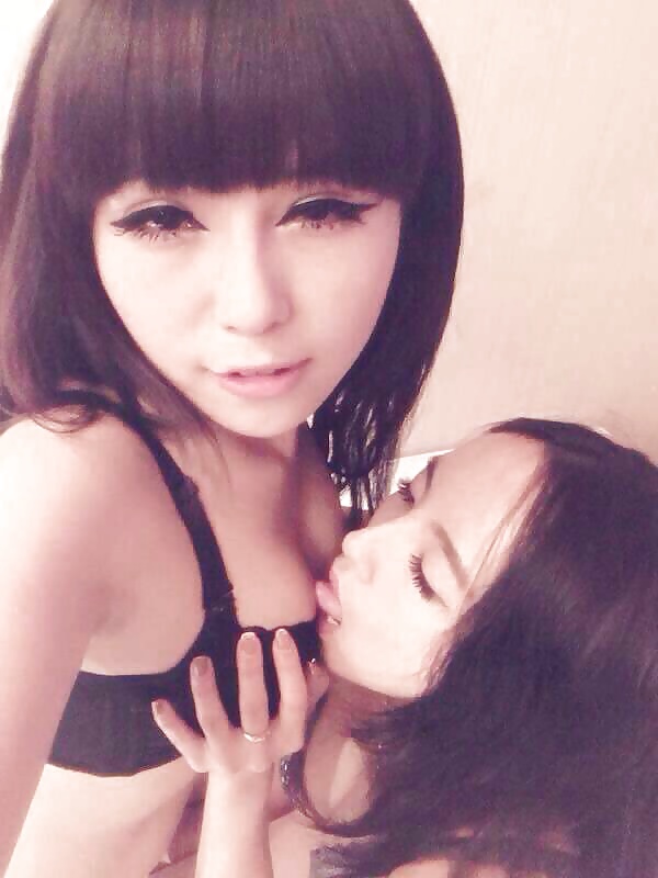 WeChat - Asian Chinese Lesbian Couple porn gallery