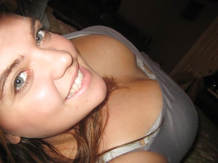 Busty Teen Shelby porn gallery