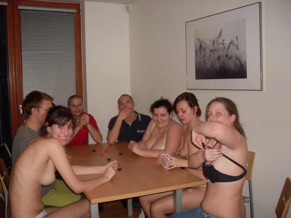 Amateur Strip Poker