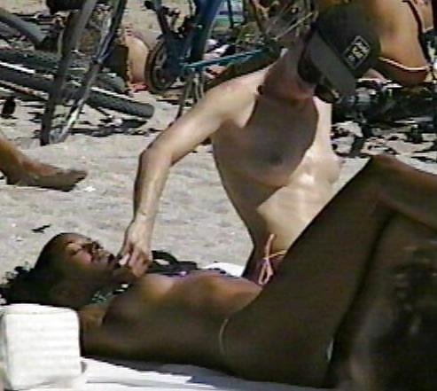 Topless Girls! porn gallery