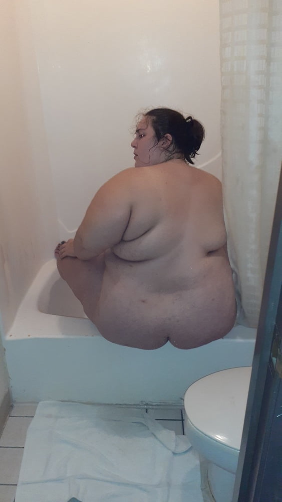 Fat bitch - 9 Photos 