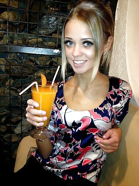 Blond and small porn gallery