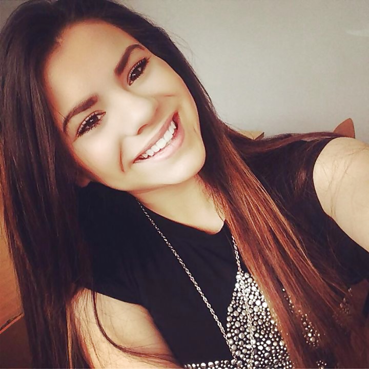 Flexible Bulgarian Slut Vanina porn gallery