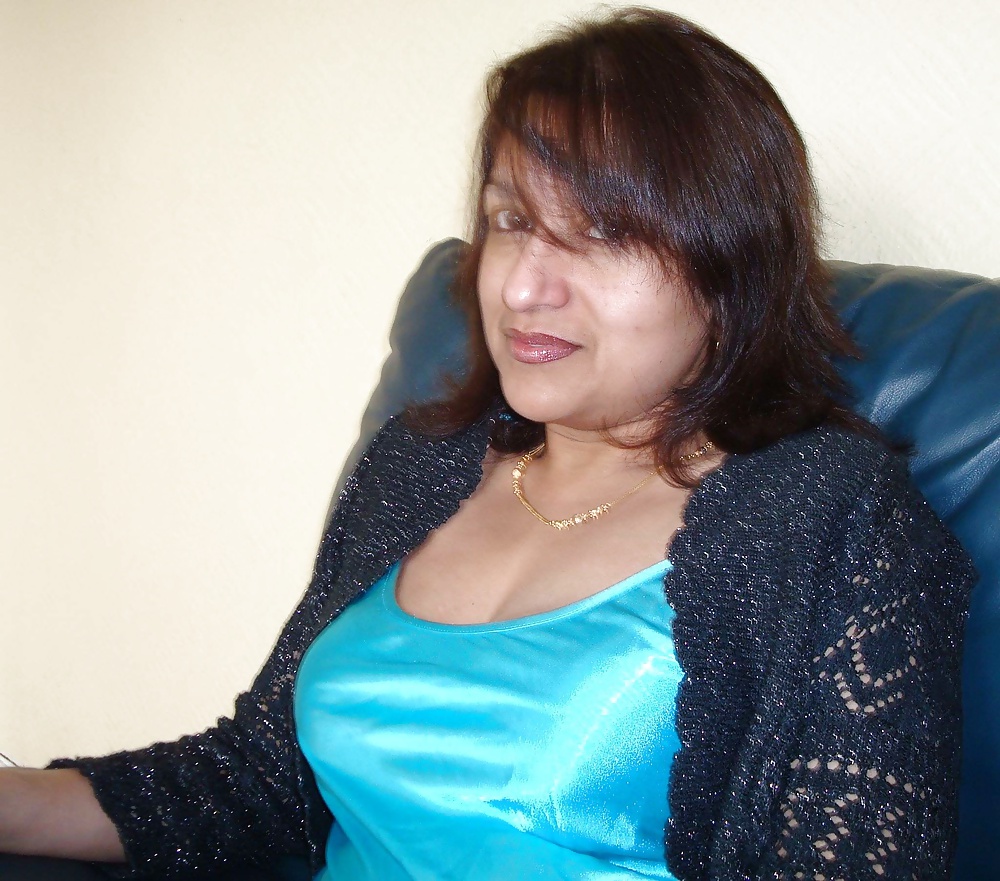 Uk Indian Milf - Random pics porn gallery