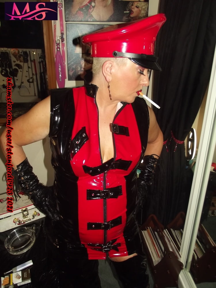 MISTRESS SMOKE PT 11 - 103 Photos 