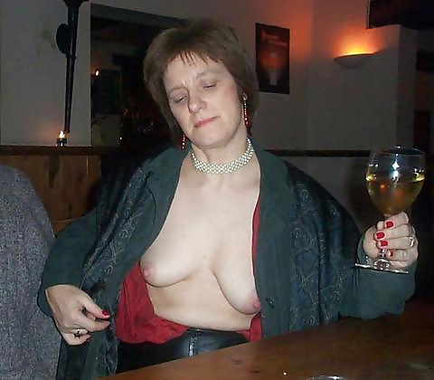 Mature - Flashers porn gallery