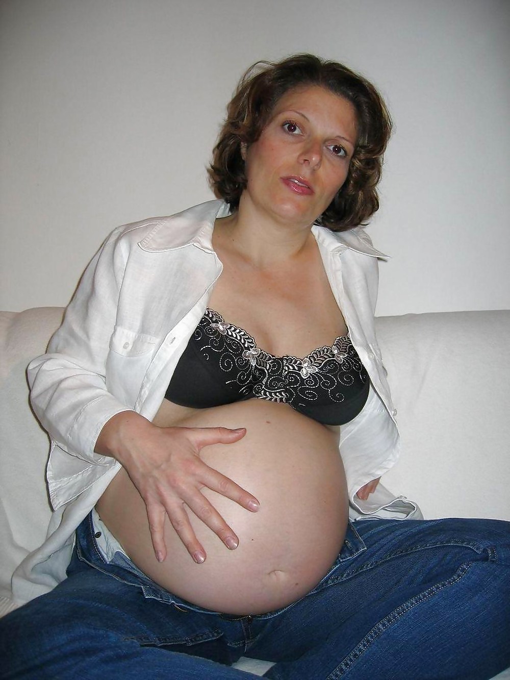 Preggo Wife Private Amateur Pics 32 Pics