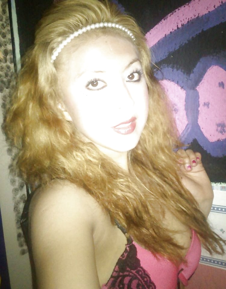 KAREN FROM FACEBOOK porn gallery
