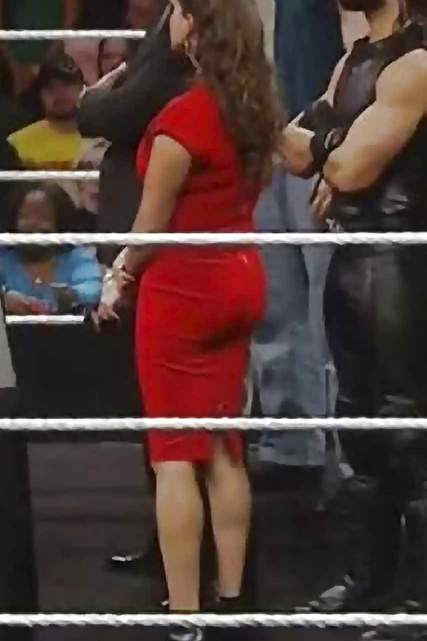 Stephanie mcmahon booty