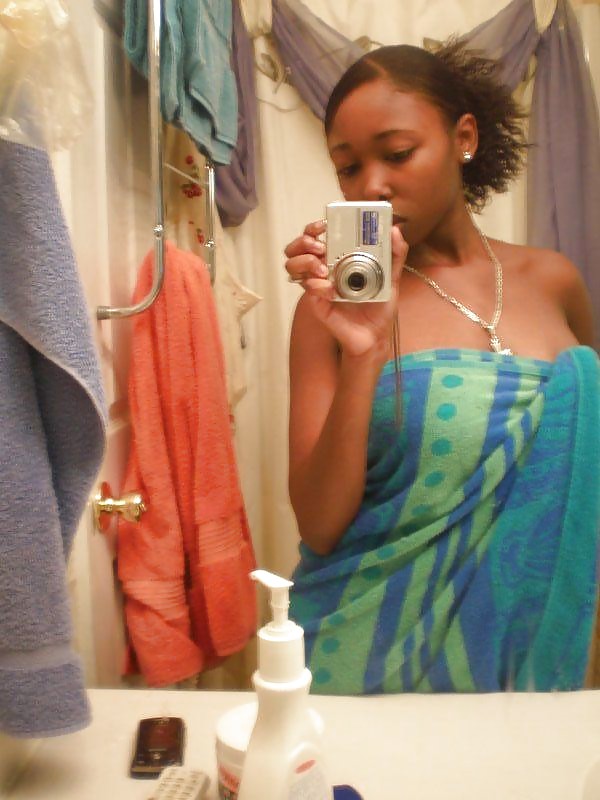 BLACK AMATEUR GIRLS - SELF PICS XIII porn gallery