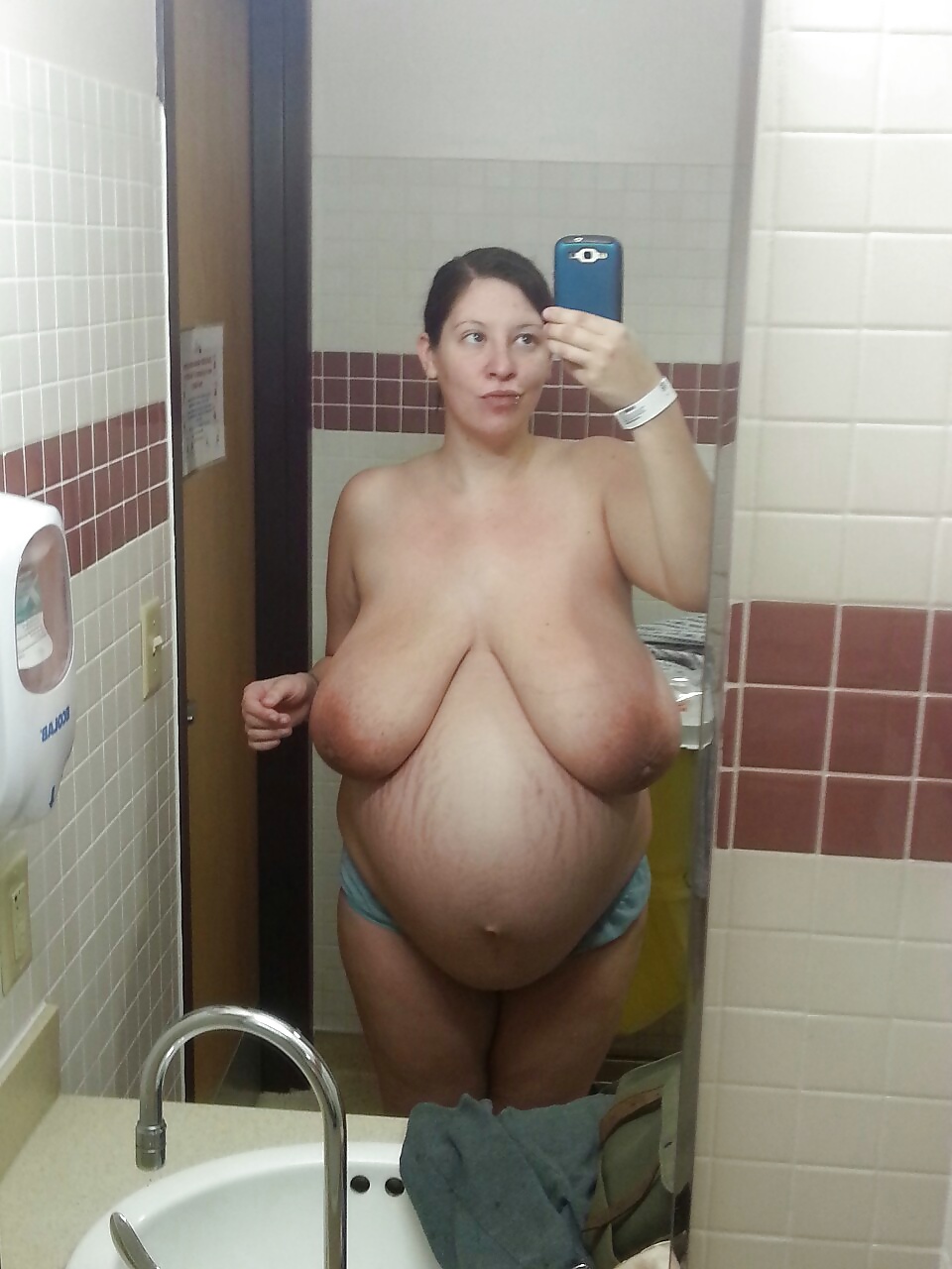 Bbw Pregnant Nude - Big Pregnant - 4 Pics - xHamster.com
