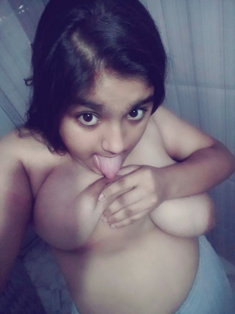 breasty indian gal masturbation