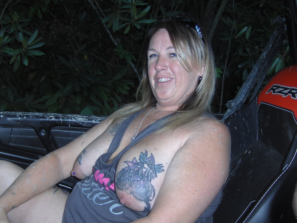 Saggy titties and big nipples - 9 Pics.