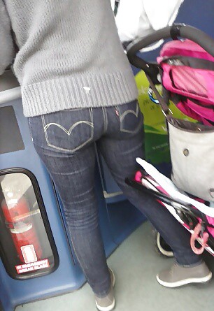 Tight Levi's Jeans Candid on bus