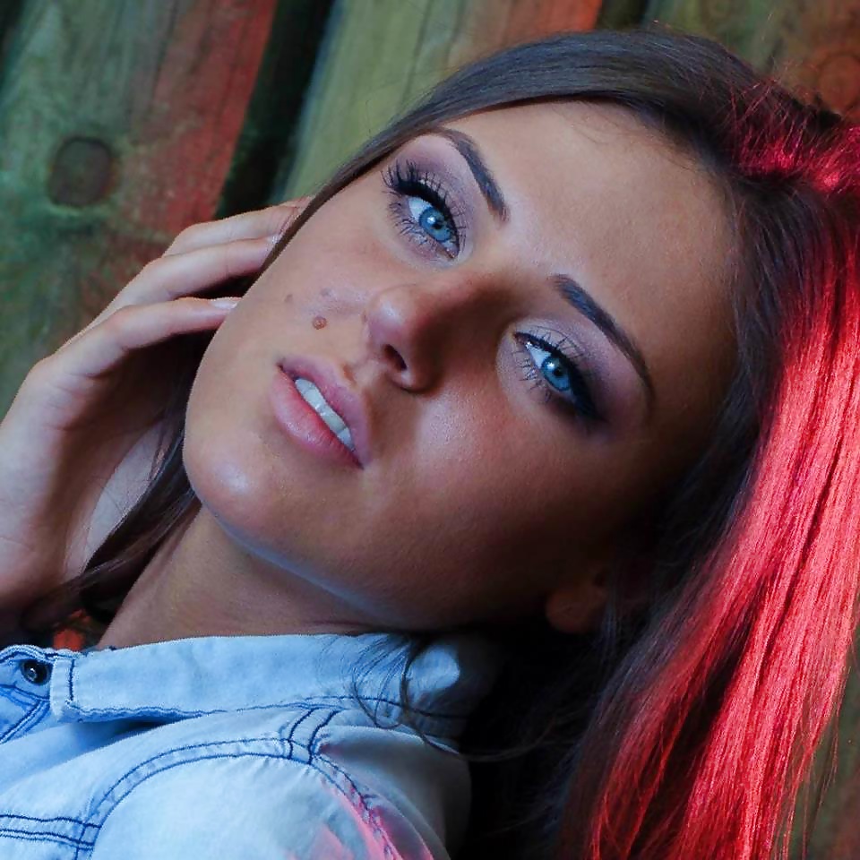 Hot teen girl porn gallery
