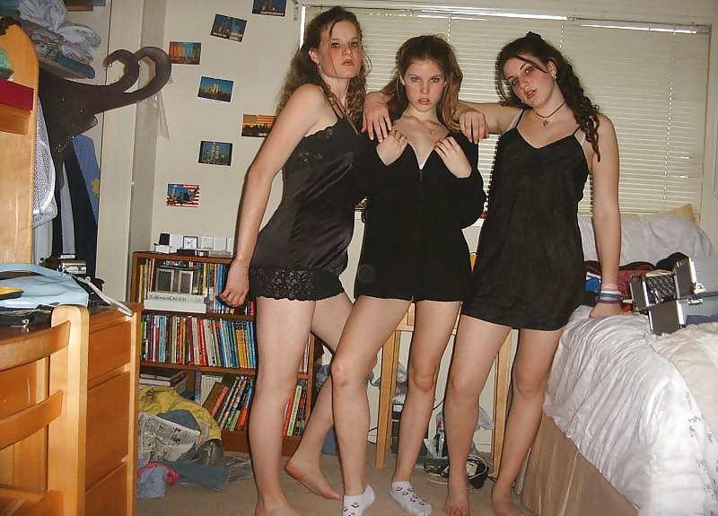 Teens Sexy (no nude) porn gallery