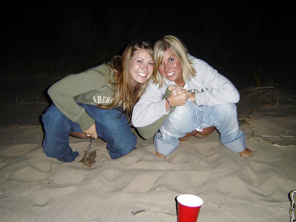 (BD) Tinkle Time pt.8 porn gallery