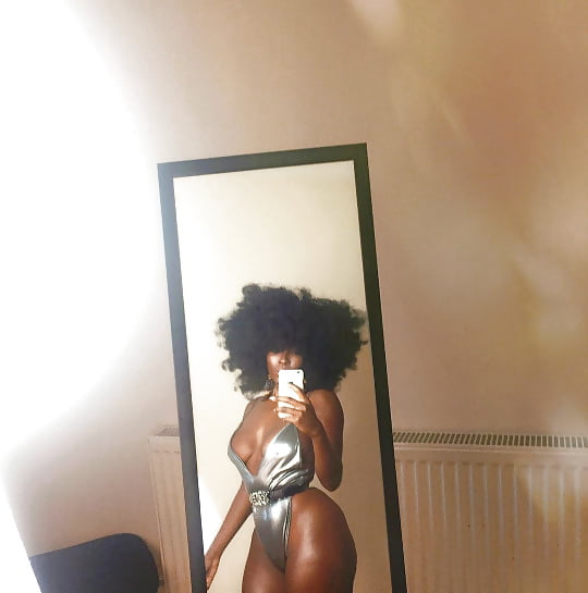 Black Beauty Selfies in Swimsuits porn gallery