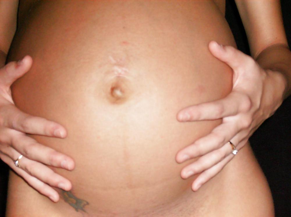 PREGGO BEAUTY Pretty pregnant teen Lupus23 porn gallery