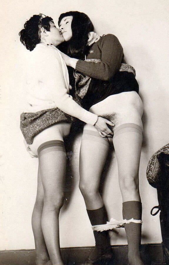 Vintage lesbian sex b&w 2 - 100 Photos 