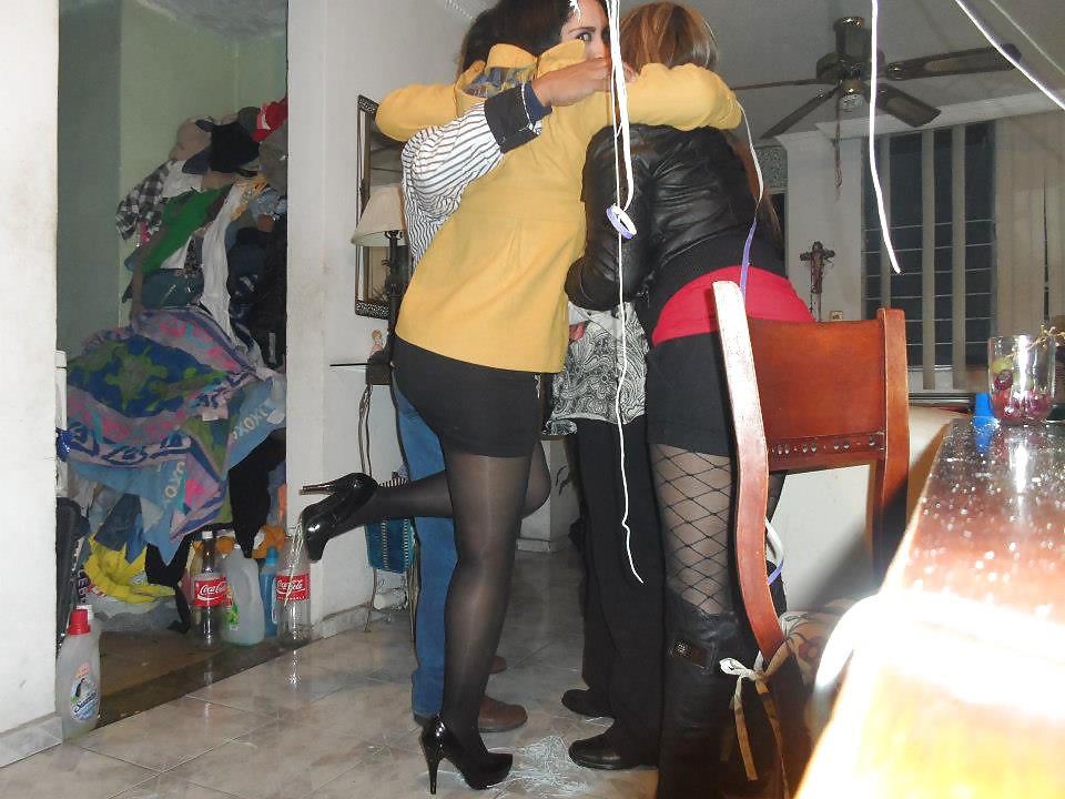 Nylon upskirt 47 porn gallery