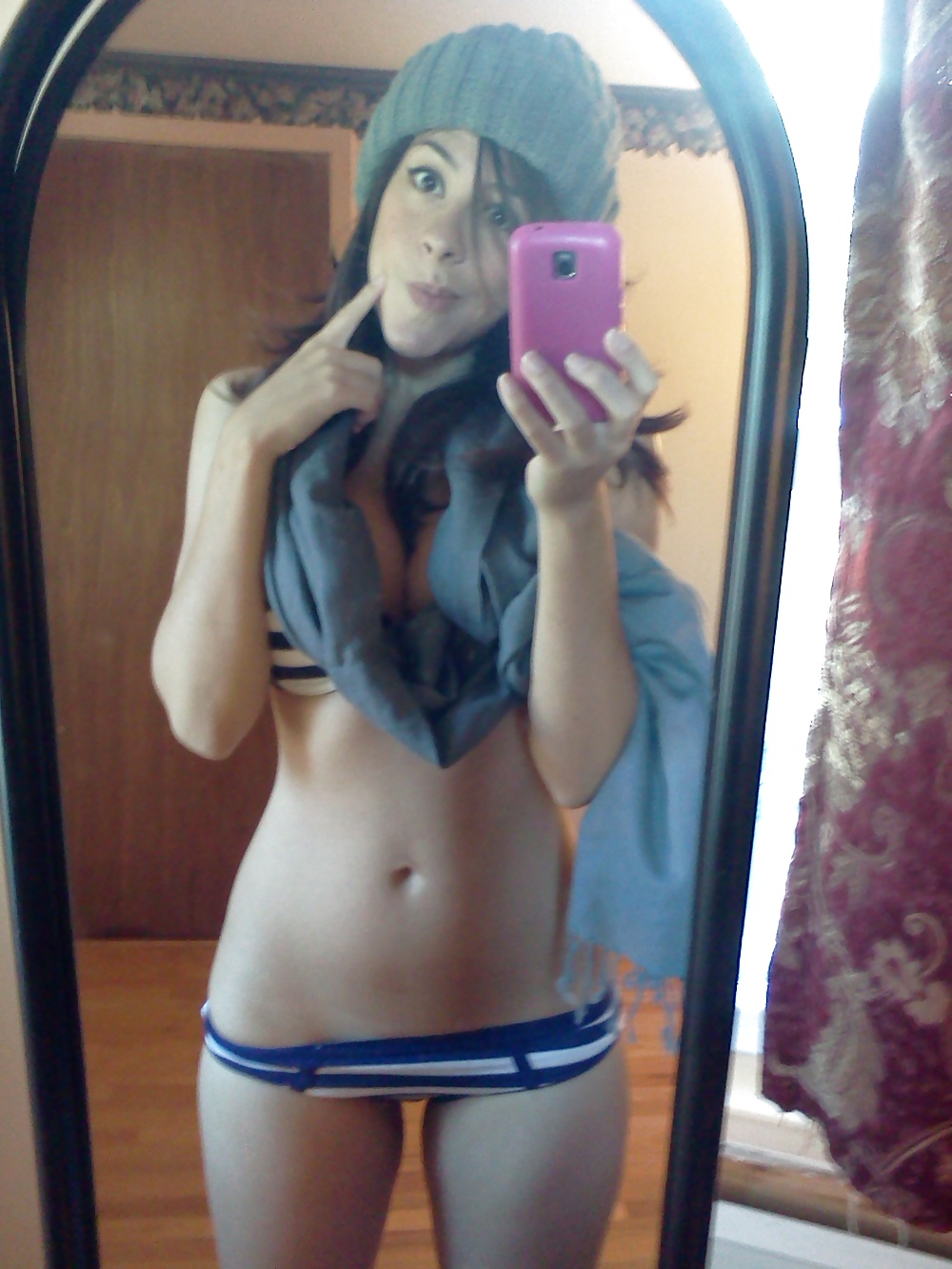 Cold Weather, Hot Body porn gallery
