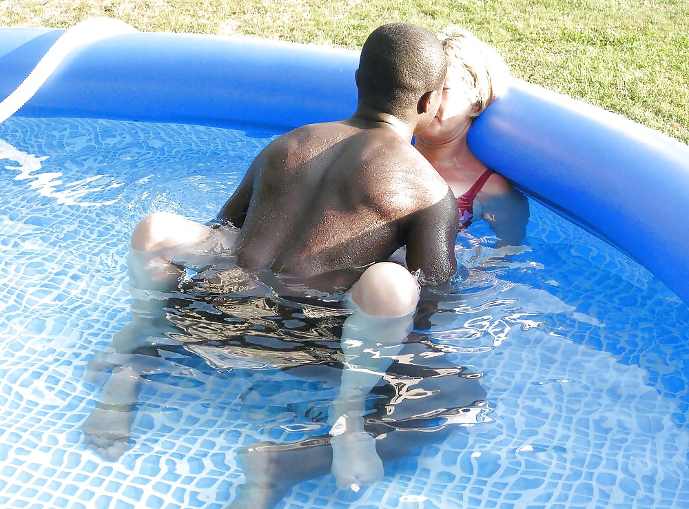 Cuckold and his camera porn gallery