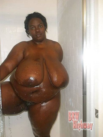 Mizz Fantastik and her fat black breast in the shower