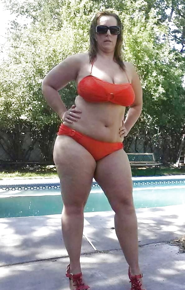 Chubby bikini porn pics