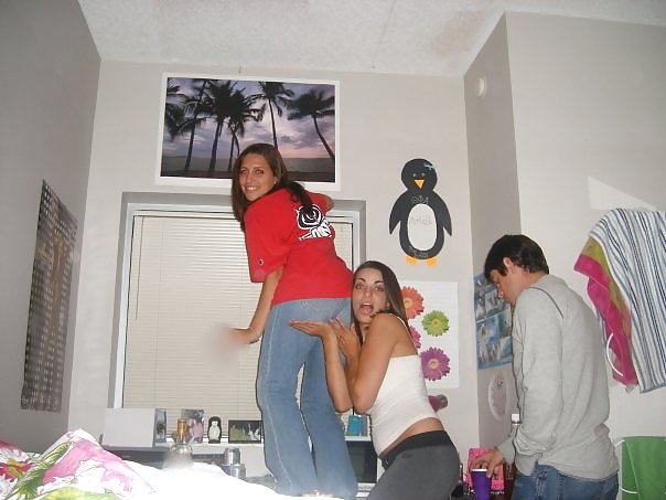 College Girls! porn gallery