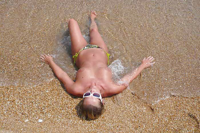 The beach 122 porn gallery