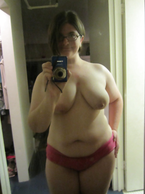 Chubby Selfshots 3 porn gallery