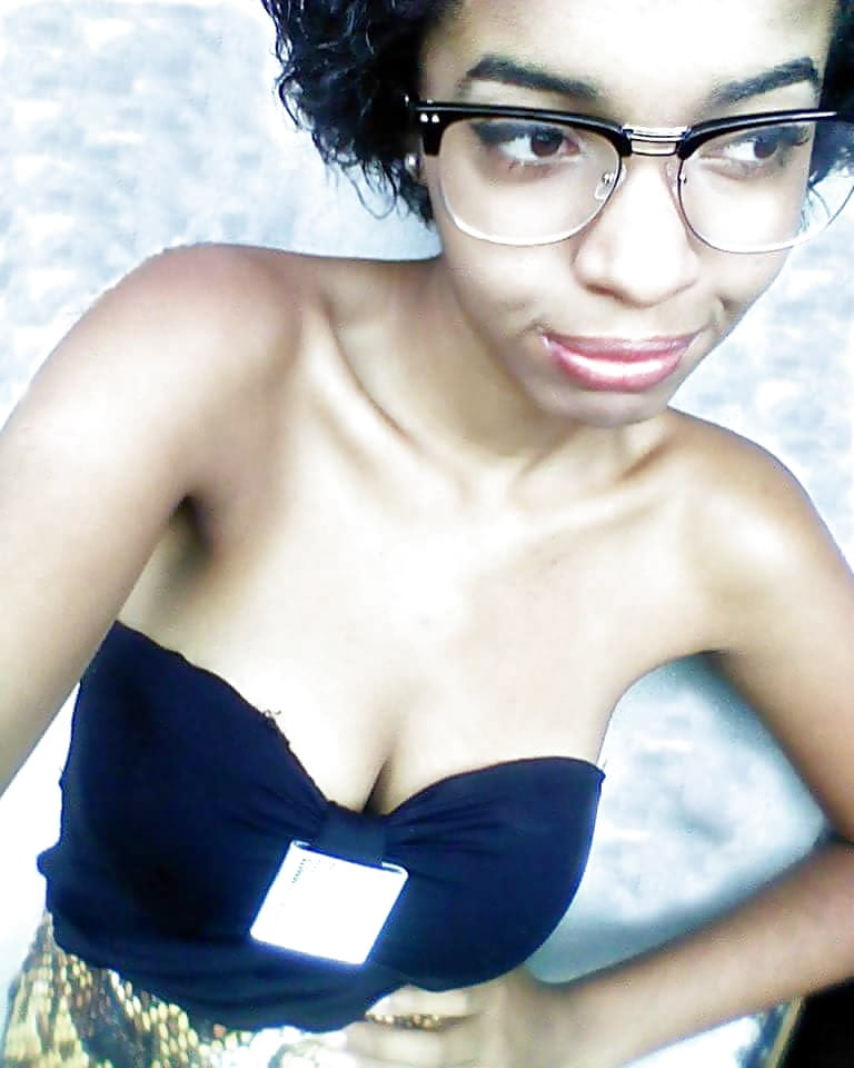 latinas joven babes cleavage big tits porn gallery