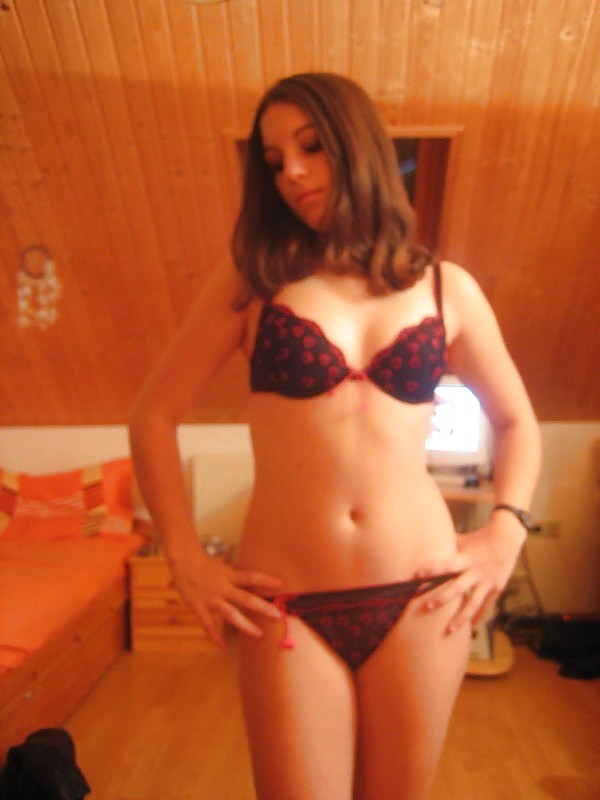 who is it? it's not user Lustfinger20 porn gallery